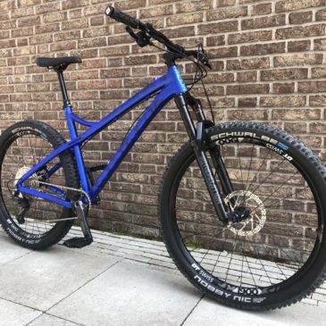 Dartmoor Primal Space Blue (NH Blue Chicken)